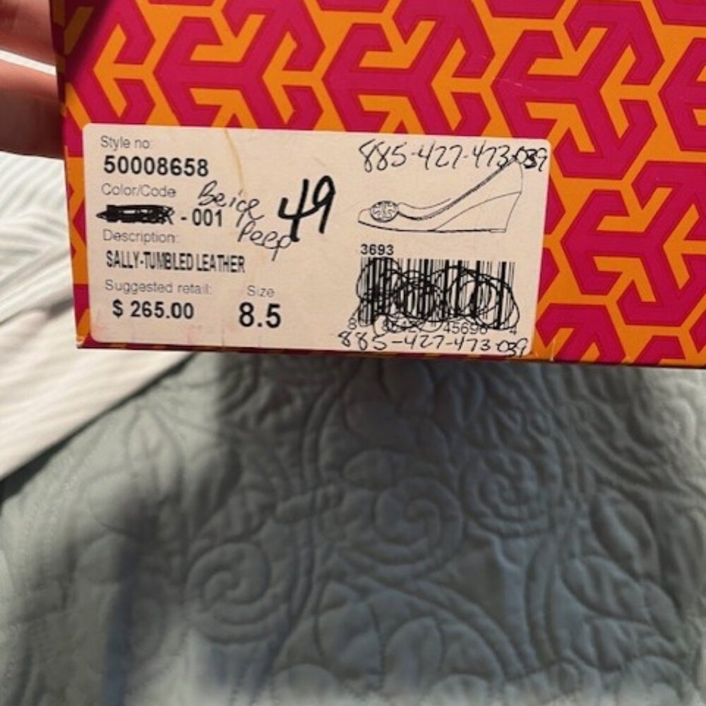 Tory Burch Sally Wedge Beige Leather